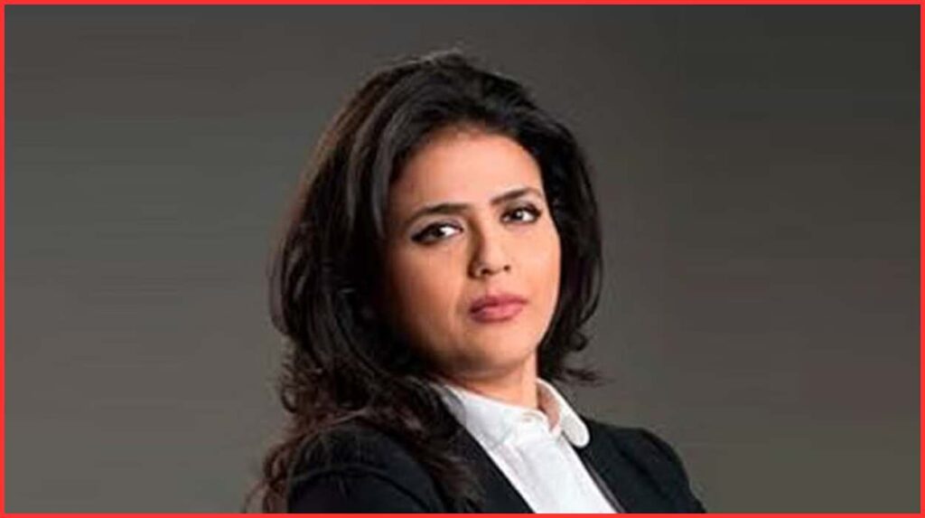 Female News Anchor in India